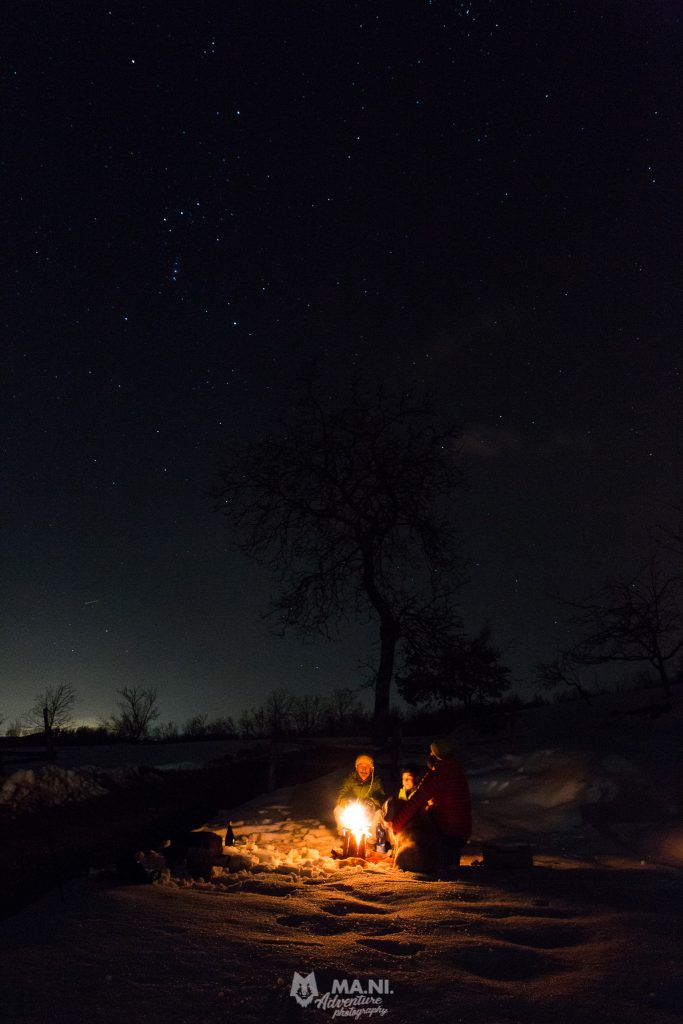 Le stelle stanno a guardare i racconti intorno al fuoco